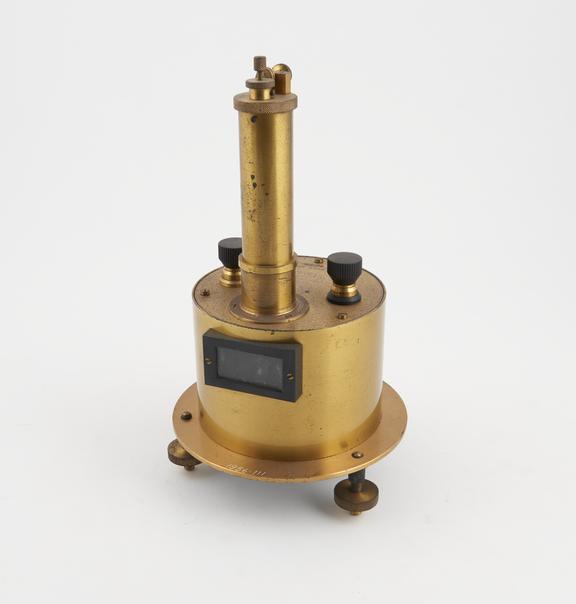 Moving coil galvanometer