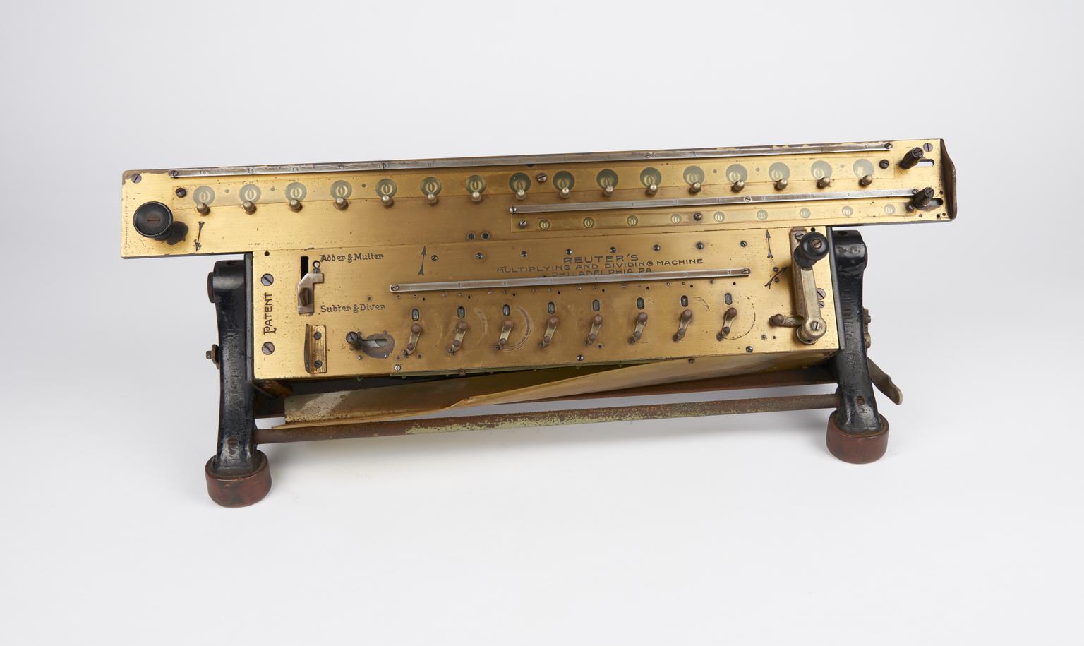 Reuter's multiplying and dividing machine | Science Museum Group Collection
