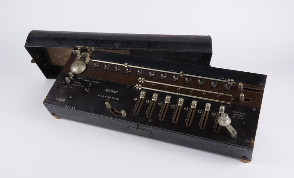 Madas' calculating machine with metal cover, no