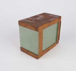 Wooden box for Fjeldstad recording current meter