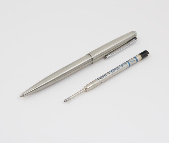 Tungsten-carbide ball point Parker pen in stainless steel