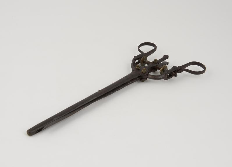 Bistoury cache, double bladed, early 16th century, steel