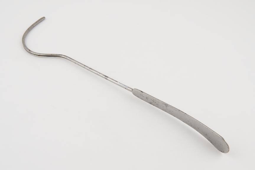 Large lithotomy staff, with hooped curve