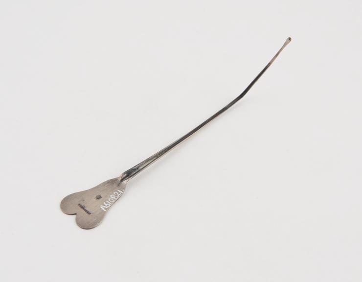 Small, probe-ended, rectangular lithotomy staff