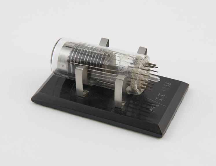 Presentation model of a 11 stage photomultiplier