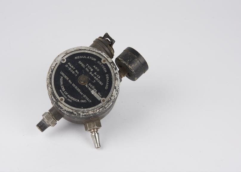 Walk around oxygen set regulator, type A13