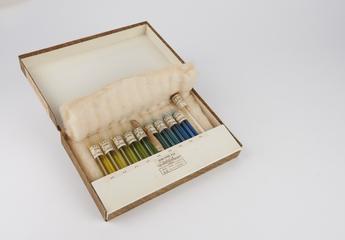 Box containing comparator tubes for comparing pH of bromothymol blue