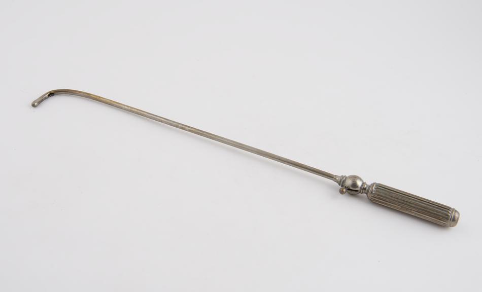 Cylindrical catheter with adjustable flat control and proximal