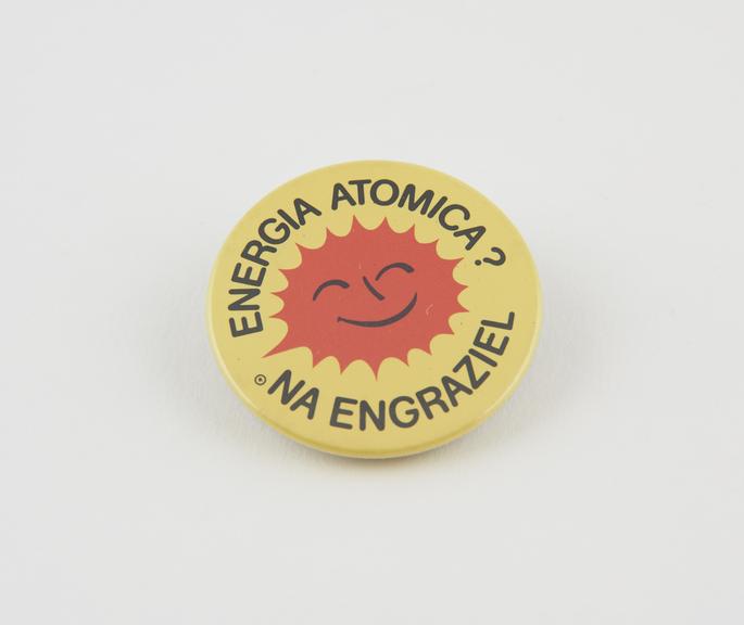 Anti-nuclear energy badge in rataromansk'