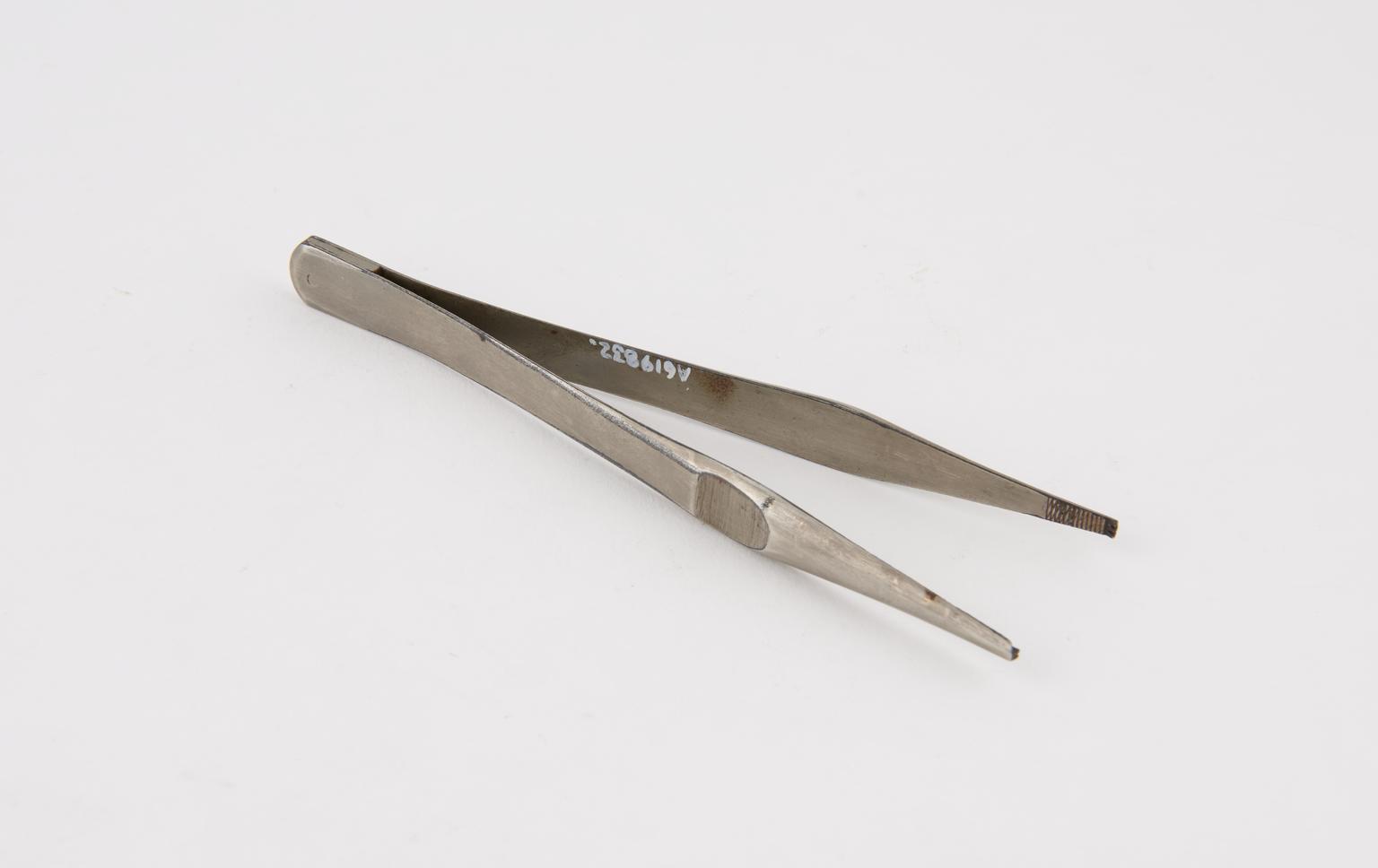 Lane's dissection forceps | Science Museum Group Collection