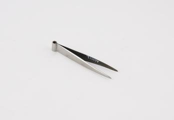 Tweezers, steel, 1600-1800