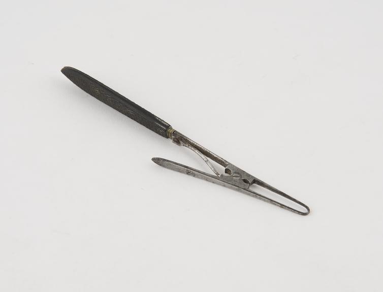 Assalini artery forceps, steel and ebony, probably British