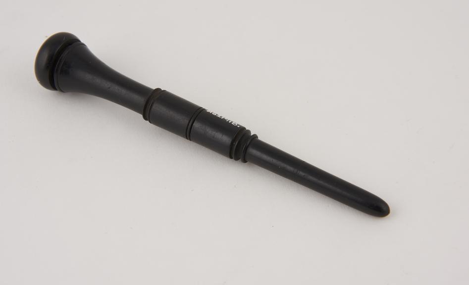 Hydrocele trocar, steel, with silver cannula and ebony case