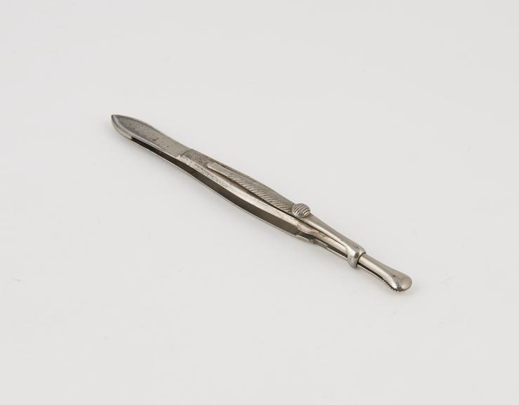 Bryant's torsion forceps, broad head, steel, by Krohne and Co