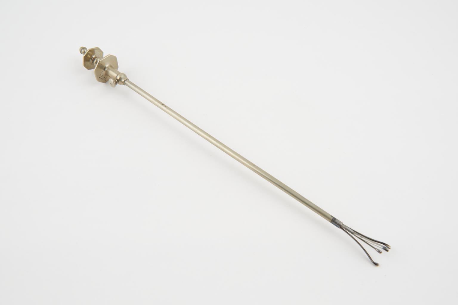Foreign body extractor for urethra | Science Museum Group Collection