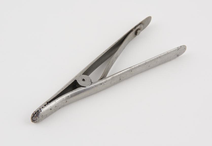 Tongue(?) forceps, steel, probably French, 1801-1900