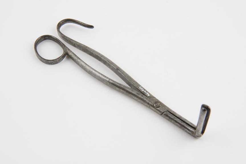 Hare-lip forceps(?), steel, right-angled blades