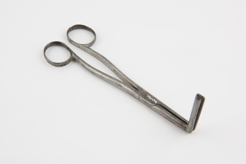 Hare-lip forceps(?), right angled blades, steel