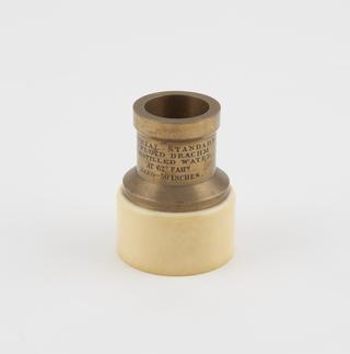 One fluid drachm measure