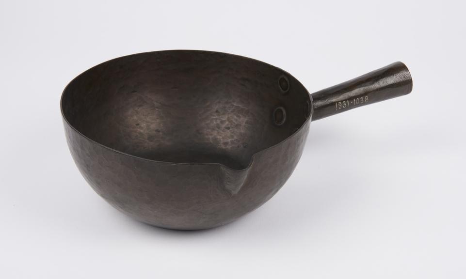 Ancient Exchequer Assay Dish, in bronze, size 8 3/8 diam
