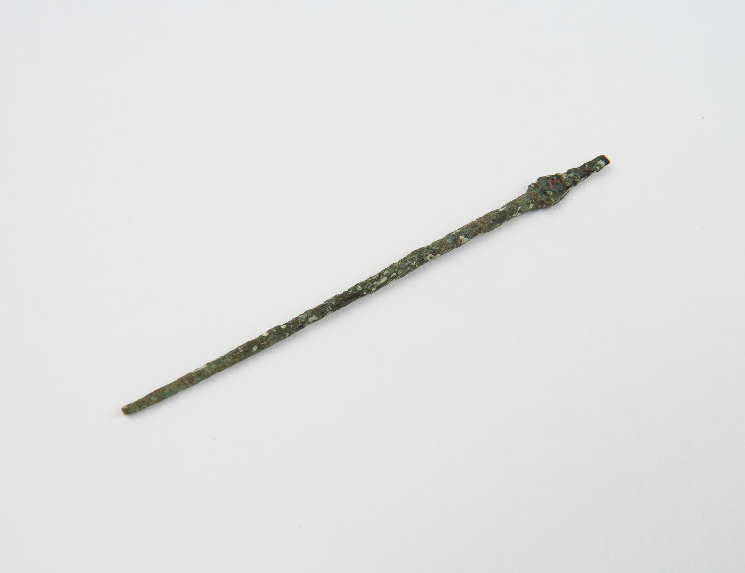 Pin, bronze, with decorated head | Science Museum Group Collection