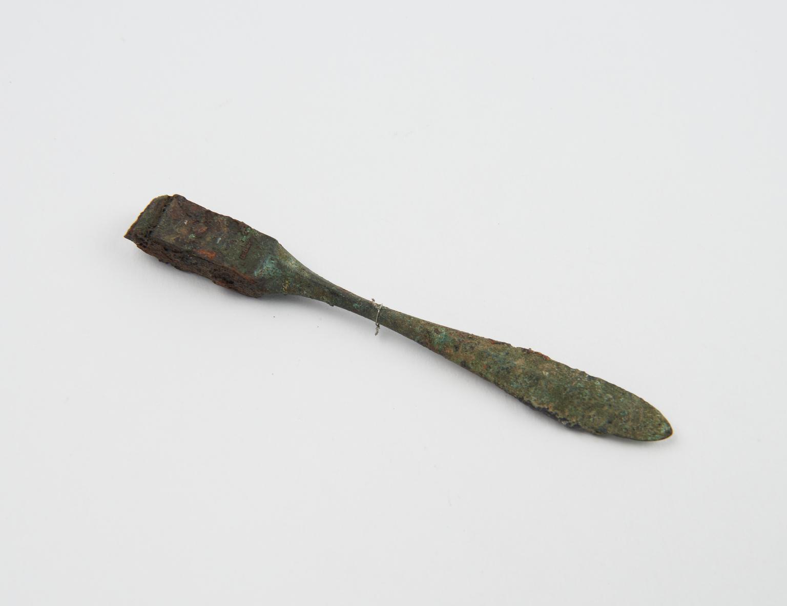 Knife, spatulate bronze handle only | Science Museum Group Collection