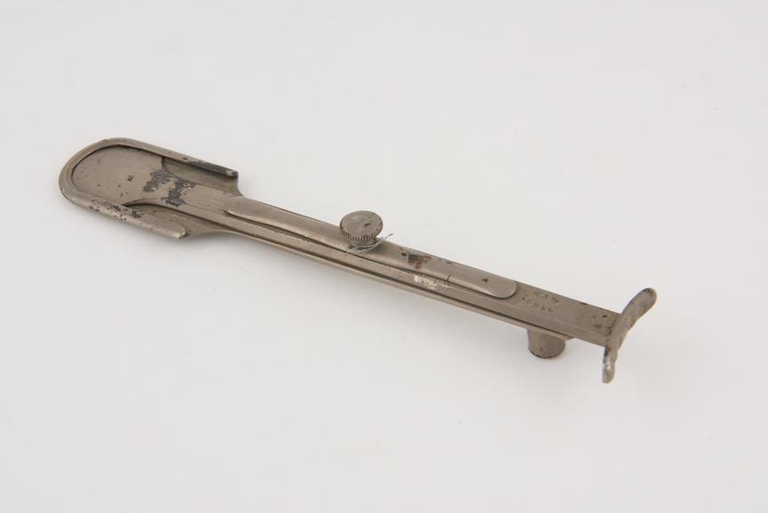 Tonsil guillotine, Mackenzie, steel, nickel-plated