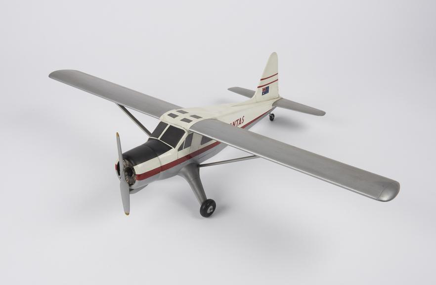 Model of de Havilland 'Beaver' aircraft, scale 1:24