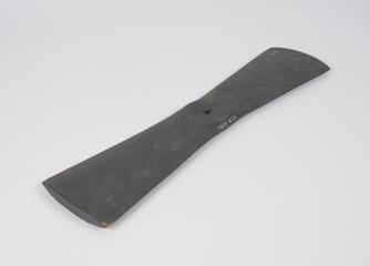 One of 19 experimental model Propellers for aeroplanes (Maxim)