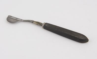 Skull saw