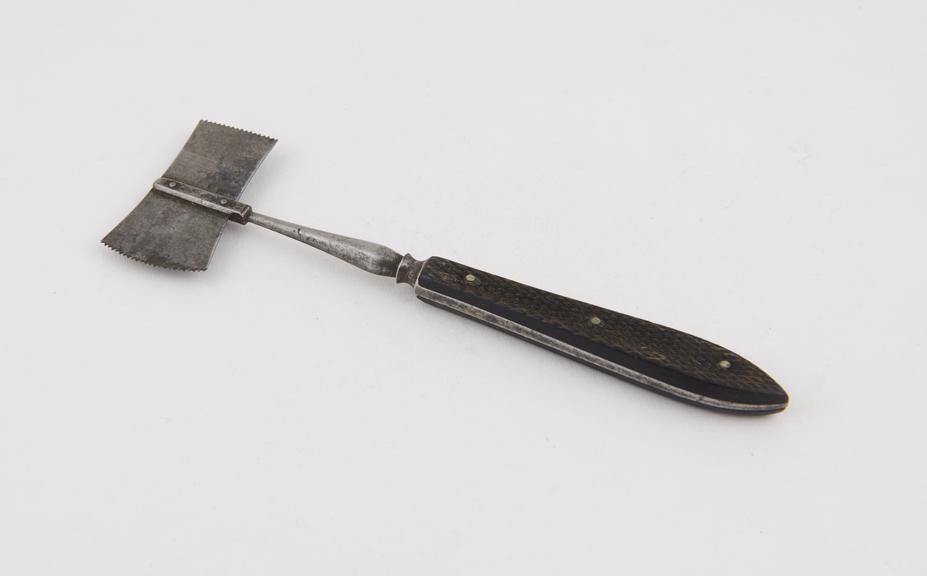 Skull saw, steel and ebony, Hey's double edged, 19th century