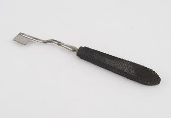 Skull saw
