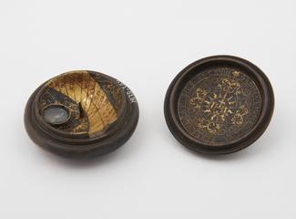 Wooden cup sundial for Italian hours, with gut decoration