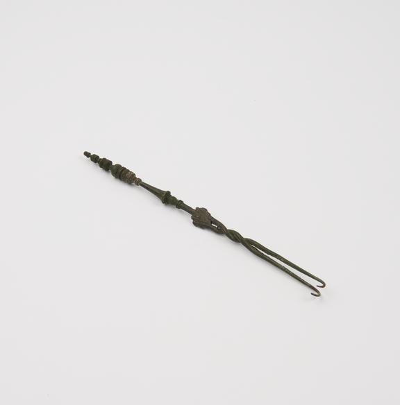 Retractor with two hooks, copy of Roman, brass and copper