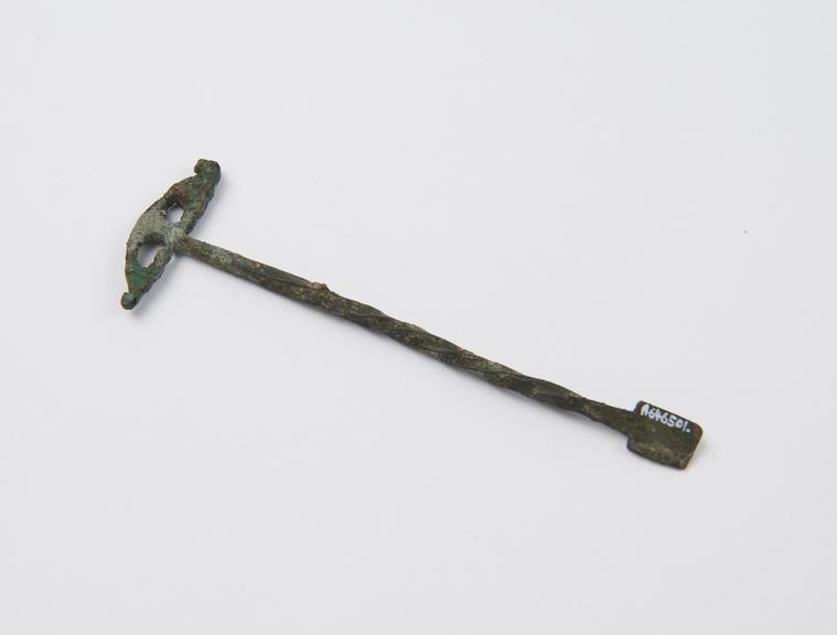 Chisel (?), bronze, with anchor-shaped handle