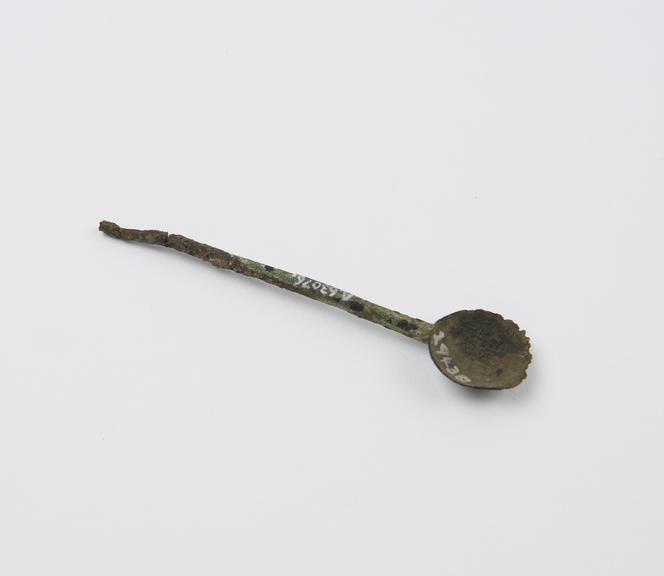 Bronze spoon, round bowl straight stem, Roman