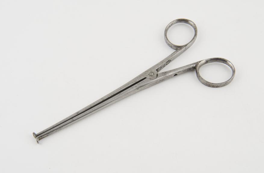 Uterine forceps, steel, 19th century, for twisting wire