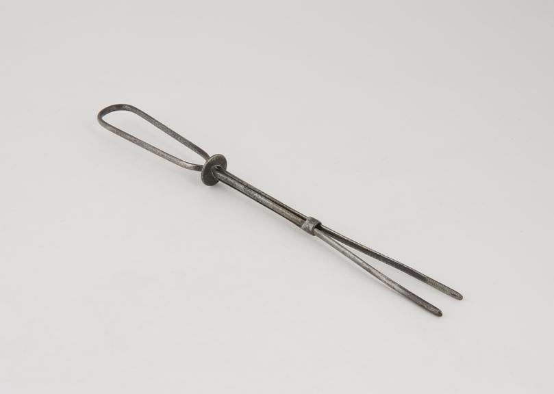 Sponge holder(?), steel, 19th century