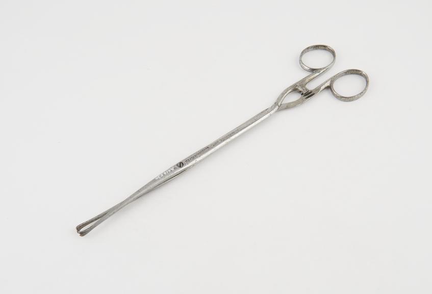 Uterine forceps, vulsellum, manufactured by Evans and Co