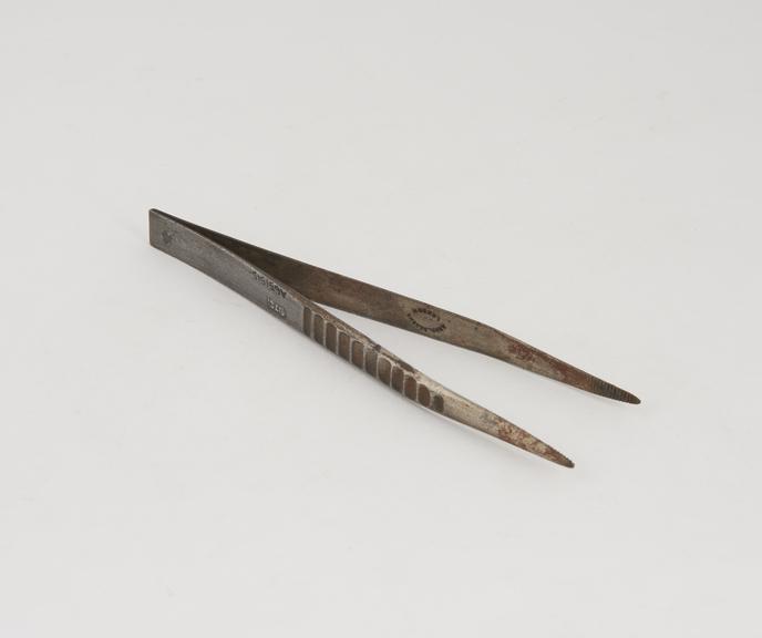 Dressing forceps, steel, by Arnold and Sons of London, 1866-1900