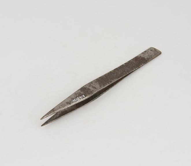 Steel forceps, straight, used in Lahore, Swiss, 1861-1930