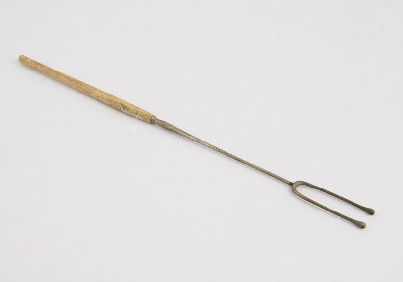 Unidentified surgical instrument