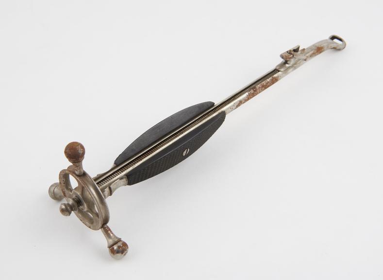 Ecraseur, Maisonneuve, steel and ebony, French