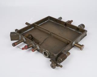 Vacuum chamber of the original cyclotron, 1931 (replica)