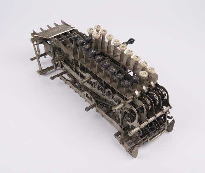 Section of model F' controlled-key Comptometer by Felt and