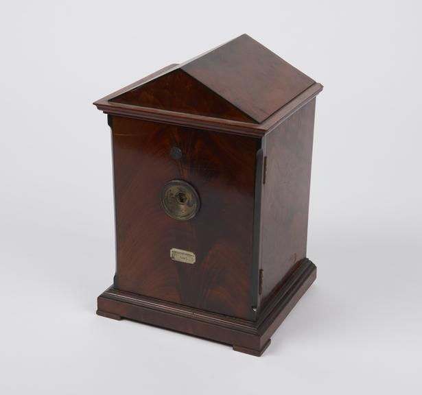 ABC telegraph receiver, c. 1840, in mahogany case