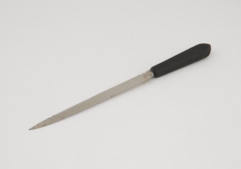 Amputation knife by Weiss, c.1880