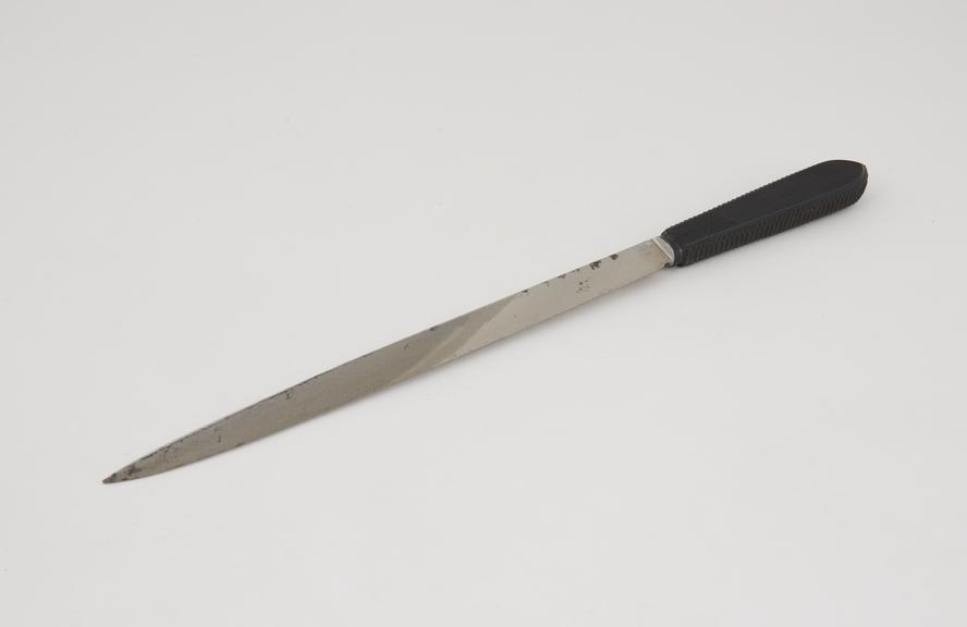 Amputation knife by Weiss, c.1880