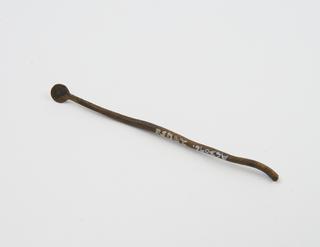 Bronze ear scoop