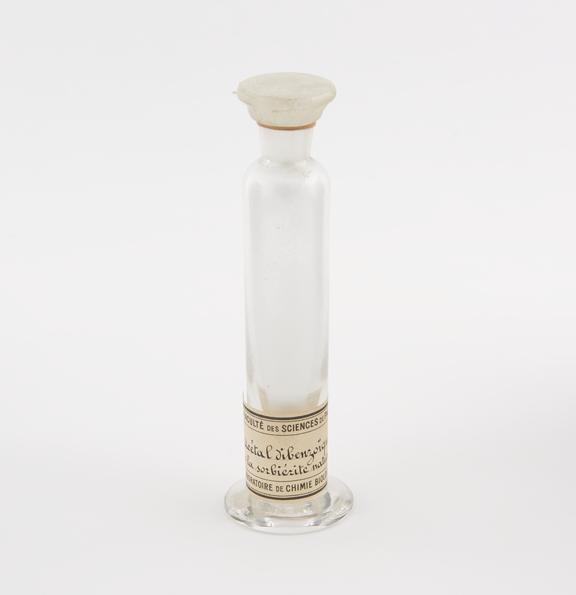 Glass specimen jar containing Acetal dibenzoique de la